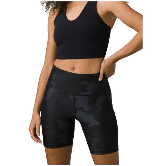 prAna $65 Electa Short II 10 - Black Camo NEW WITH TAGS - Picture 1 of 3